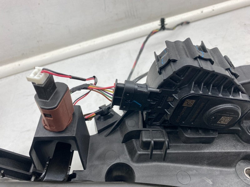 ⭕ 2020-2024 Tesla Model Y Accelerator and Brake Pedal Pad Assembly 118