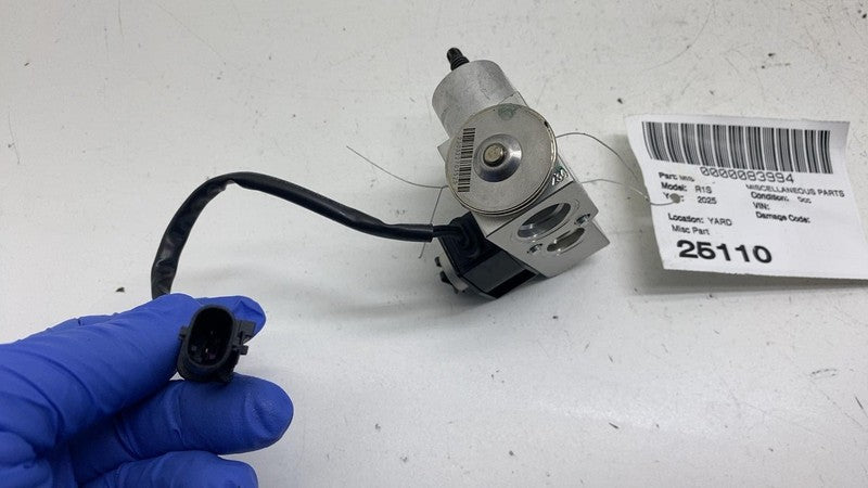 ⭕ 2025 Rivian R1S A/C Air Conditioning Compressor Block Valve Assy PT0