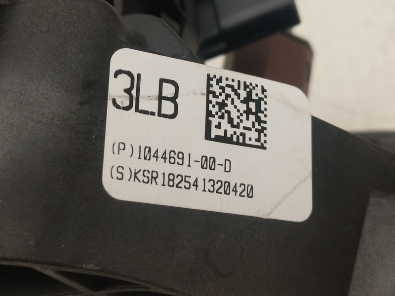 1044691 00 D ⭕ 2017-2023 Model 3 Accelerator and Brake Foot Pedal w/ Switch Base 1044691-00-D
