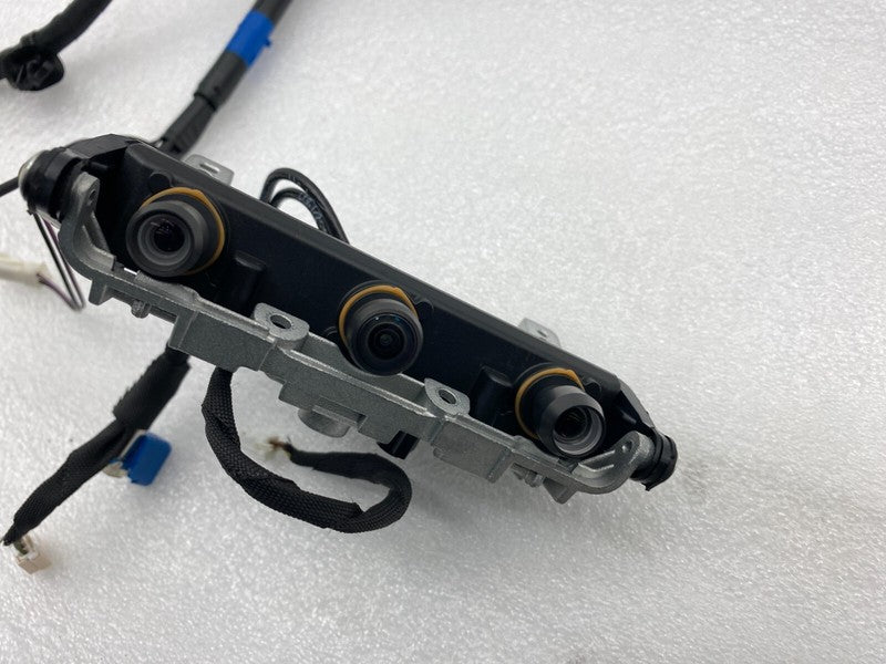 161669100C ⭕ 20-23 Model Y MY Front Windshield Triple Camera w/ Wiring Harness 1616691-00-C