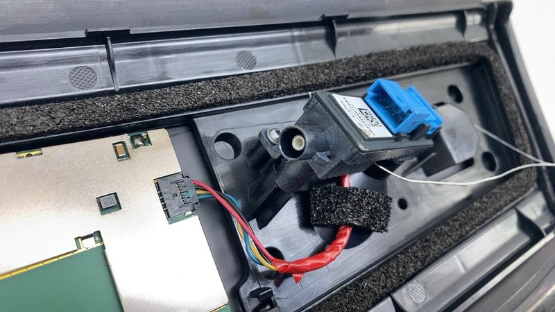 150688500G ⭕ 20-23 Model Y Left Exterior B-Pillar Applique Trim w/ Camera LH 1506885-00-G