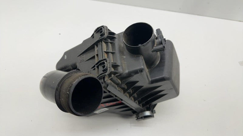 1781237040 ⭕ 2018-2022 Toyota C-HR 2.0L Air Cleaner Intake Filter Housing Box 17812-37040
