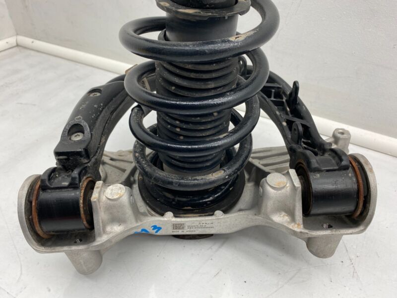 1044376 00 D ⭕ 2017-2023 Model 3 Front Right Shock Absorber Strut & Spring w/ Bracket RH RWD