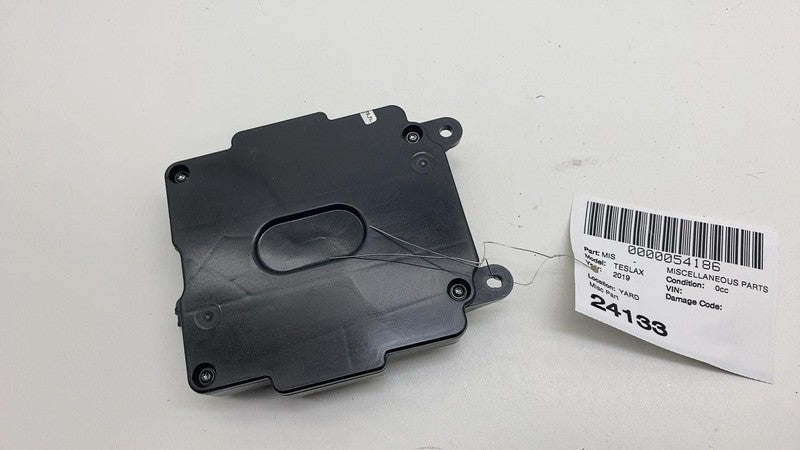 106205600D 2016-2024 Tesla Model X Rear Falcon Controller Door Control Module Assembly OEM