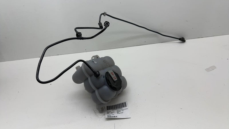 4M0121403 ⭕2024 Porsche Cayenne Coolant Reservoir Expansion Tank  w/ Hose Line 4M0121405AG