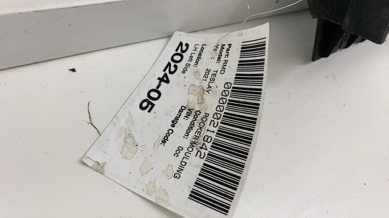 ⭕ 2020-2023 Model Y Left Skirt Rocker Molding Panel Carrier Bracket 14