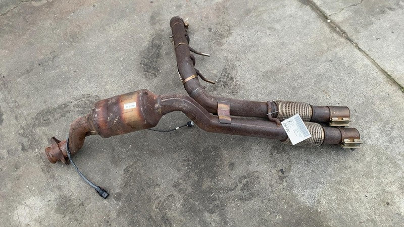 ⭕ 2018-2021 Lincoln Navigator Left & Right Side Exhaust Front Pipe Tub