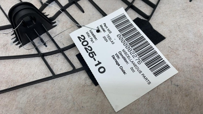 ⭕ 24-25 Tesla Model 3 Front 1R Left or Right Seat Back Panel Trim 1809