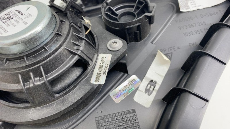 9Y3.867.246 ⭕2019-2024 Porsche Cayenne Rear Right Quarter D-Pillar Trim w/ Speaker 9Y3867246