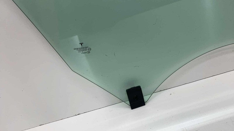E9 43R-004530 ⭕ 2017-2020 Tesla Model 3 Front Driver Side Door Window Glass Left (Single Pane)