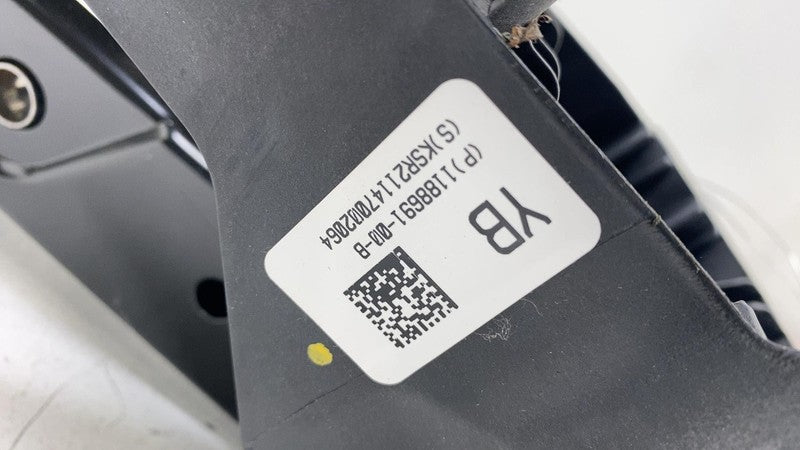 ⭕ 2020-2023 Tesla Model Y MY Accelerator & Brake Pedal Pad Assembly 11