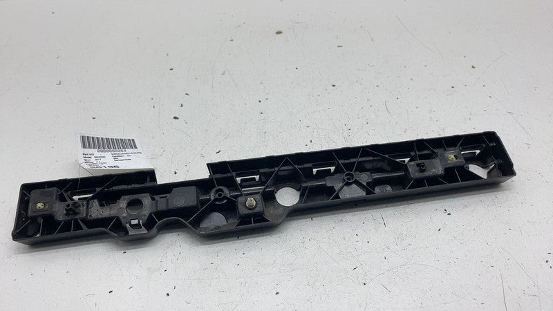 ⭕ 17-23 BMW 540i Driver Side Skirt Rocker Panel Middle Bracket Left 51