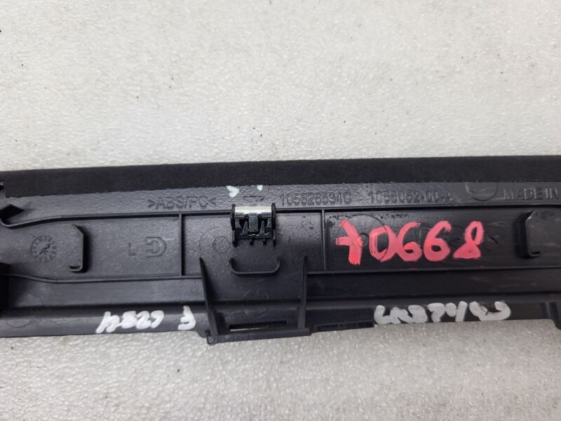 105826534C ⭕16-20 Model X Rear Driver Side Falcon Door Trim Molding Cover Left 1058265-34-C