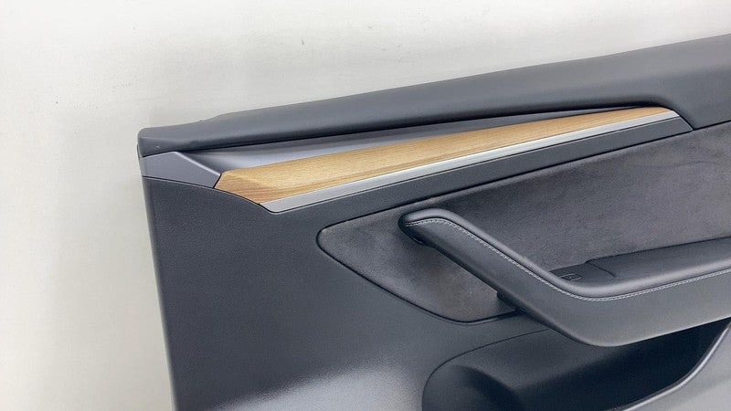 ⭕ 2021-2023 Tesla Model 3 Front Right Interior Door Panel Trim Card 15