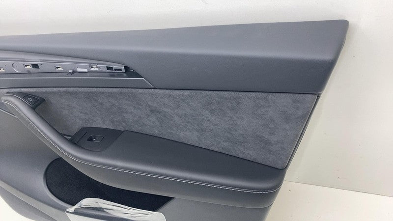 1997295-00-C ⭕ 20-24 Model Y Front Passenger Side Door Panel Trim Cover Right RH 1997295-00-C