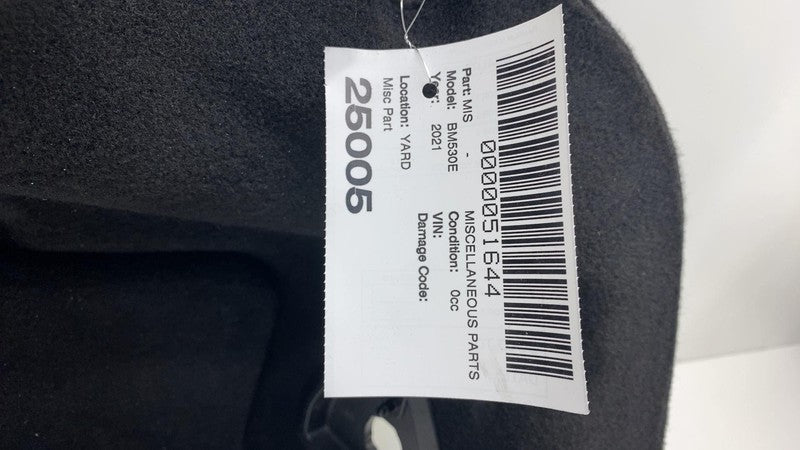 7373582 2018-2021 BMW 530e B46X Passenger Side Trunk Carpet Trim Cover Right RH 7373582