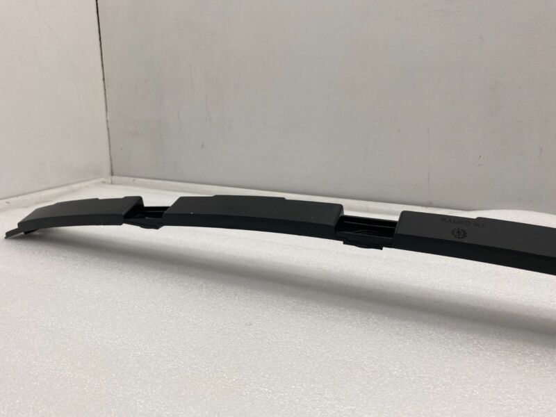 600772400E 2012-2023 Tesla Model S Rear Body Attachment Bumper Center Support Bracket Facia