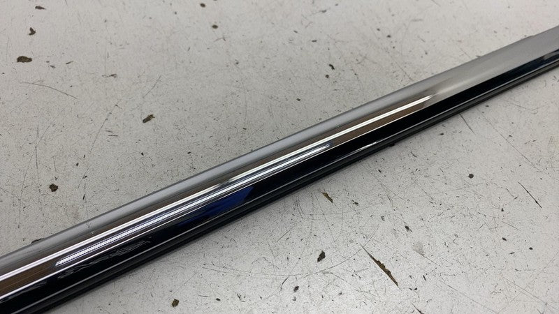 ⭕ 18-21 Lincoln Navigator Rear Left Side Door Window Belt Molding Chro