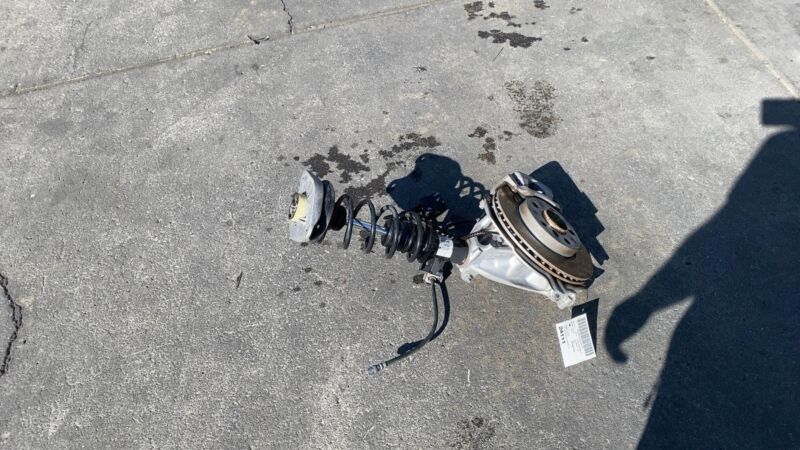 685215902 ⭕ 2014-2020 BMW i3 Front Left Knuckle + Shock Absorber Strut + Caliper + Rotor