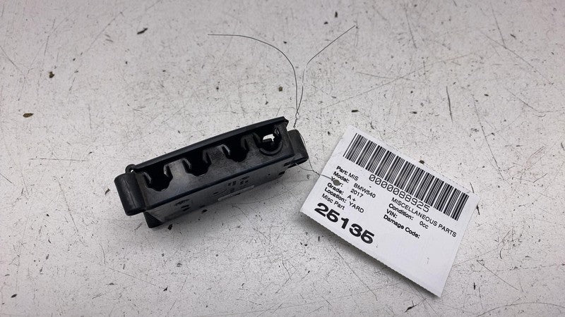 ⭕ 17-19 BMW 540i Rear Right Wiring Harness Cable Connector Bracket 611