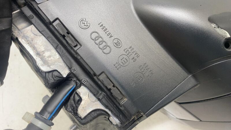 2019-2023 Audi e-Tron Front Left Exterior Rear View Door Mirror Gray (No Glass)