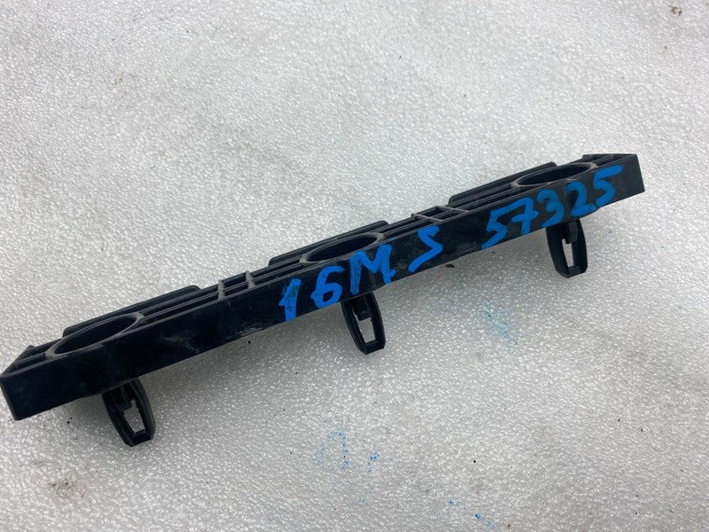 1003691 00 B ⭕12-20 Model S Rear Left/Right Rocker Panel Molding Support Bracket 1003691-00-B