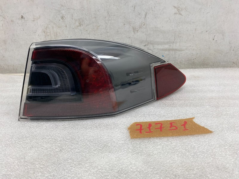 ⭕ 2012-2022 Tesla Model S Rear Right Taillight LED Outer Tail Lamp 600