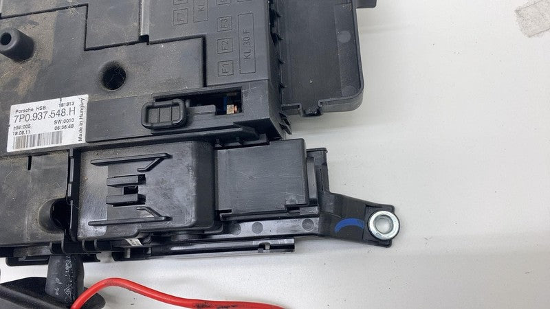 7P0937548H 2011-2018 Porsche Cayenne S Rear Trunk Fuse Relay Junction Box 7P0937548H OEM