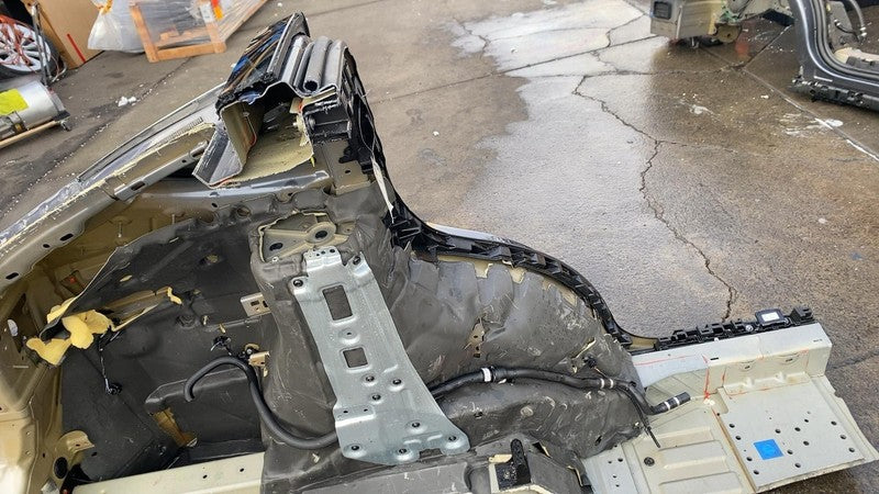 ⭕ 2016-2020 Tesla Model X Rear Left Quarter Fender Frame Panel Cutout 