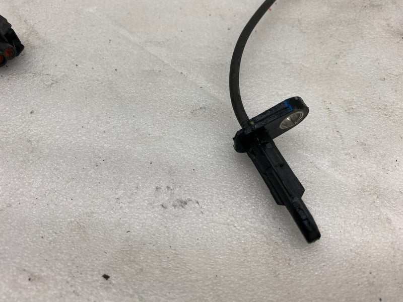 104476100E ⭕17-23 Model 3 Front Left or Right Anti-Lock ABS Wheel Speed Sensor 1044761-00-E