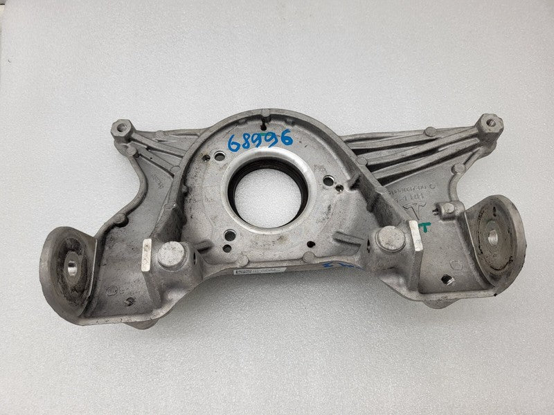 104437600D ⭕ 2017-2023 Tesla Model 3 M3 Front Right Upper Strut Mount Bracket 1044376-00-D