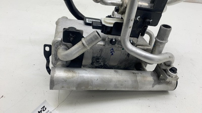 ⭕ 2022 Hyundai Ioniq 5 HVAC A/C Condenser Refrigerant w/ 3 Way Valve 9