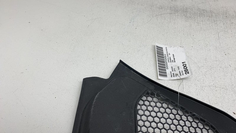 7388716 2017-2023 BMW 530e G30 Passenger Side Windshield Wiper Cowl Panel Grille Right