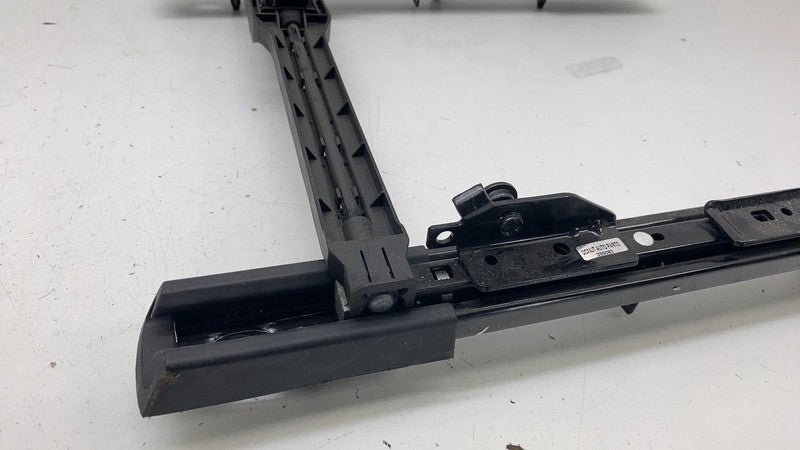 111985300B ⭕ 2017-2023 Model 3 M3 Front 1st Row Seat Adjuster Motor Rail Track 1119853-00-B