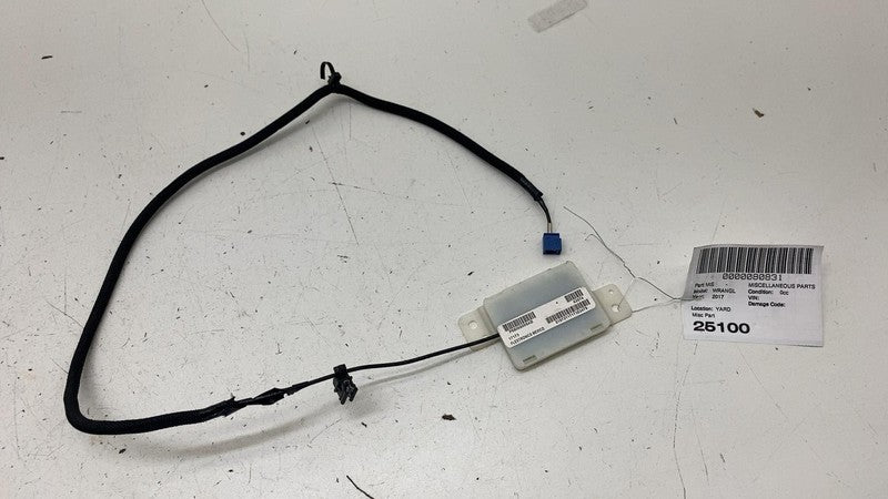 68068009AB ⭕ 11-17 Jeep Wrangler Remote & Radio Keyless Entry Antenna Amplifier 68068009AB