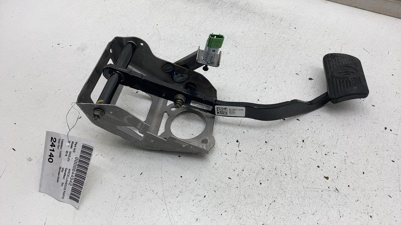 ⭕ 2017-2020 Maserati Levante Front Brake Foot Stop Pedal w/ Bracket 06