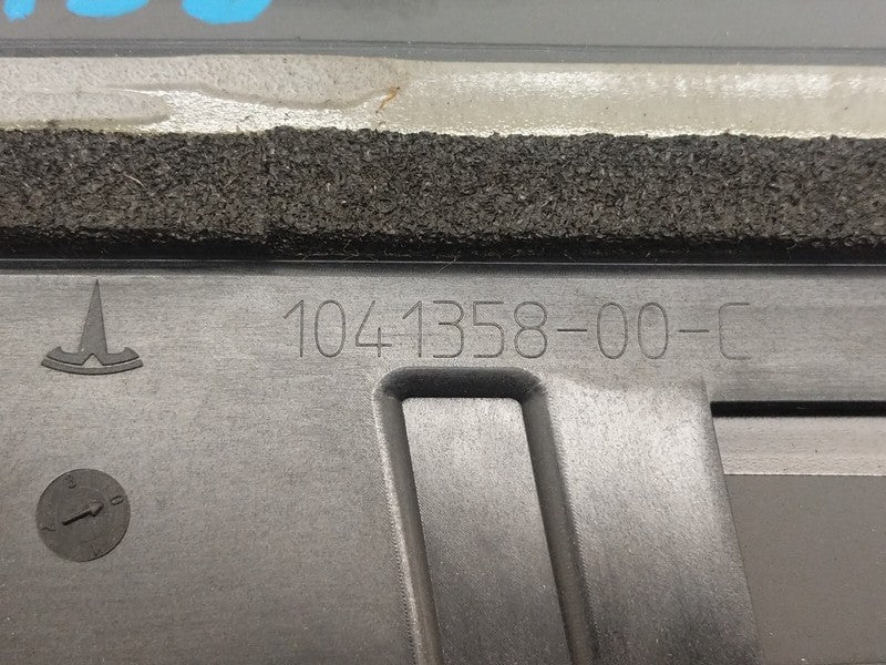 1041358 00 C ⭕ 16-20 Model X Rear Right Exterior C-Pillar Applique Glass Trim RH 1041358-00-C