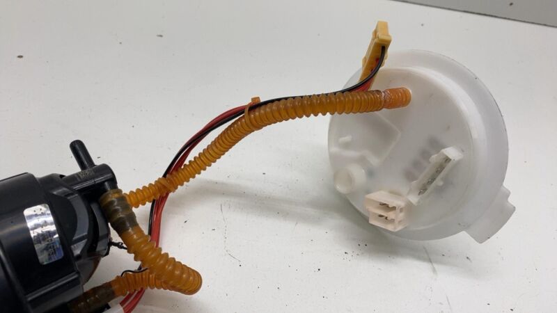 4M4919087AP ⭕ 2019-2024 Porsche Cayenne 3.0L Rear Gas Tank Fuel Pump Sender Unit 4M4919087AP