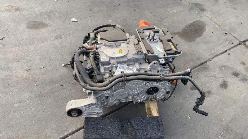 366011XFM0 2022 2023 2024 Kia EV6 Electric Engine Rear Drive Unit Motor Assembly RWD