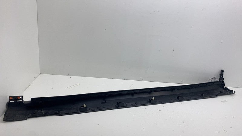 32259230 ⭕ 21-23 Polestar 2 Passenger Side Rocker Skirt Panel Molding Trim Right 32259230