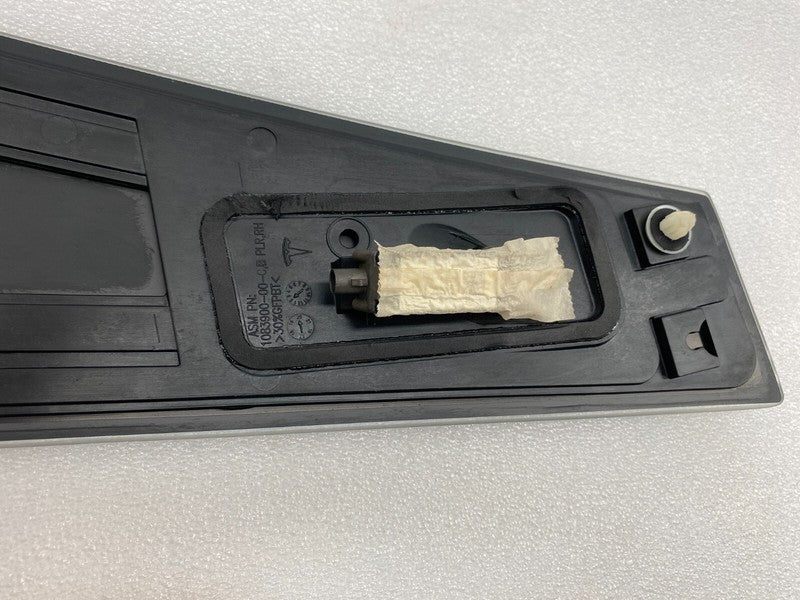 109230700G ⭕ 16-20 Model S Passenger B-Pillar Glass Applique w/ Camera Right 1092307-00-G