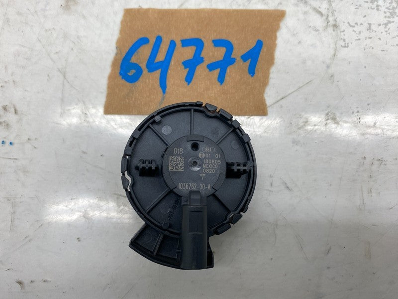 1036762 00 A ⭕17-23 Model 3 X Right or Left Door Impact Crash Pressure Sensor 1036762-00-A