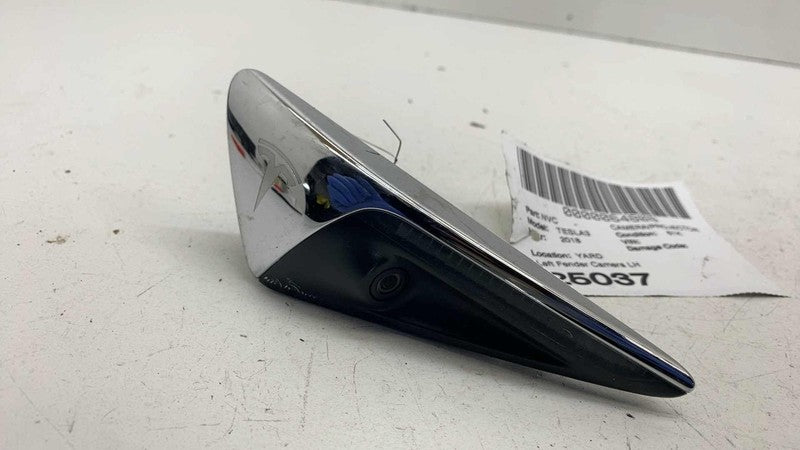 1125106-77-C ⭕ 2017-2023 Model 3 Front Left Repeater Turn Signal Fender Camera 1125106-77-C
