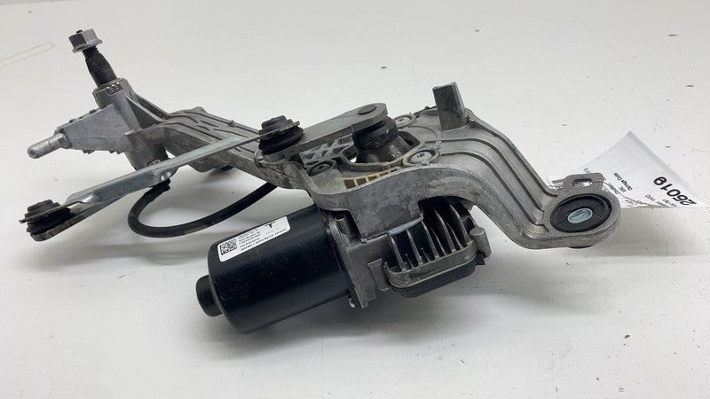 ⭕ 2024 Tesla Cybertruck  Windshield Wiper Motor Mechanism Assembly 185