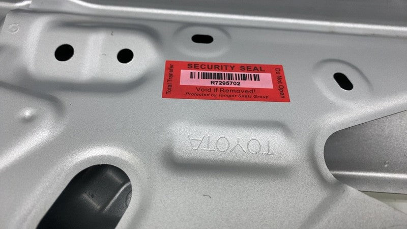 ⭕ 2023-2024 Toyota Prius Rear Trunk Tailgate Hatch Liftgate Assy Silve