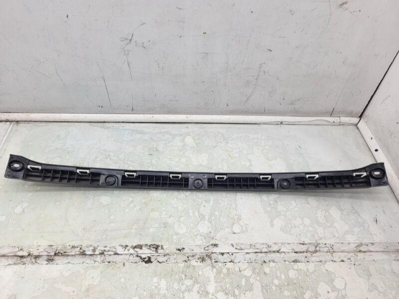 6007724-00-C 2012-2023 Tesla Model S Rear Body Attachment Bumper Center Support Bracket Facia