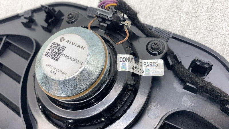 PT00040387 ⭕22-24 Rivian R1T R1S Front Dash Mesh Upper Speaker Grille Trim Cover PT00000746