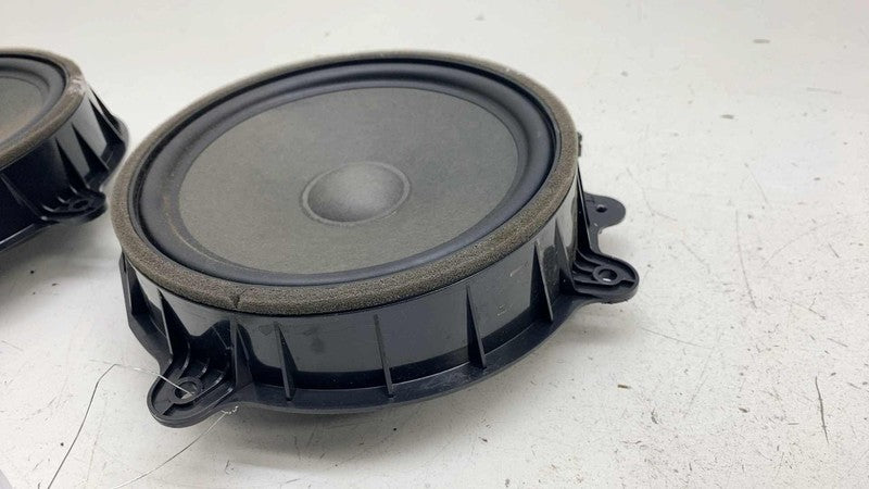 107974400d ⭕2017-2025 Tesla Model 3 Front Door Audio Woofer Speaker 200MM (x2) 1079744-00-D
