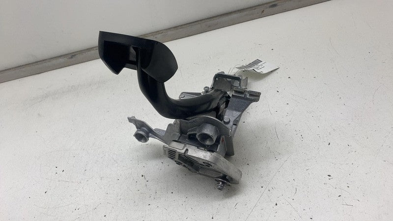 4KL723140A ⭕ 2019-2023 Audi e-Tron Front Driver Brake Stop Pedal w/ Bracket Assy 4KL723140A