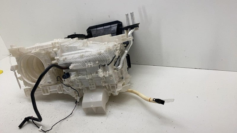 ⭕ 2023-2025 Toyota Prius HVAC Heater Core A/C Blower Box Assembly 8701